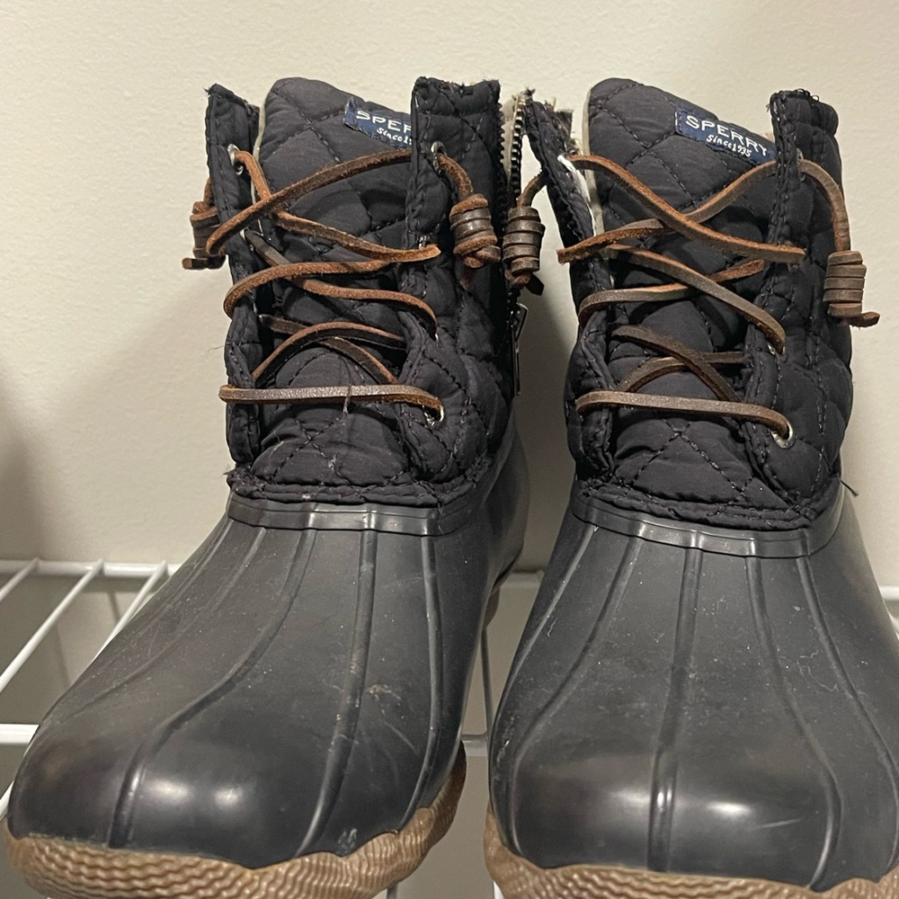 Sperry Duck Boots Black Quilted Waterproof Boots Women’s Size 10